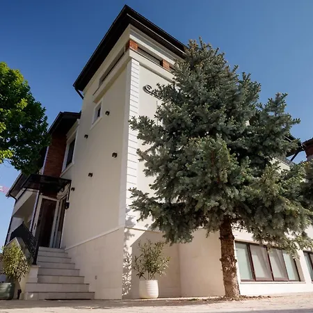 بيت ضيافة Pensiunea Casa Sturza